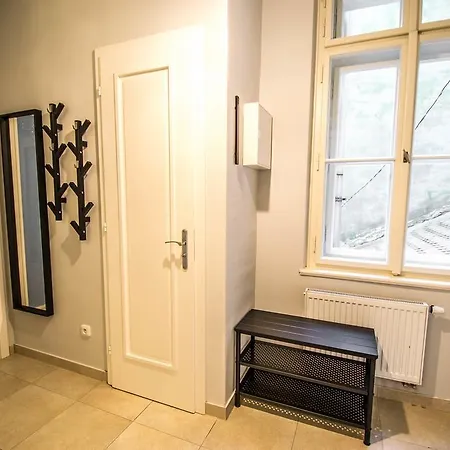 Apartman Reflection 2bdr By Ruterra *